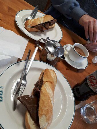 Boundary Mills Cafe