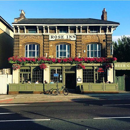 The Rose Pub & Kitchen