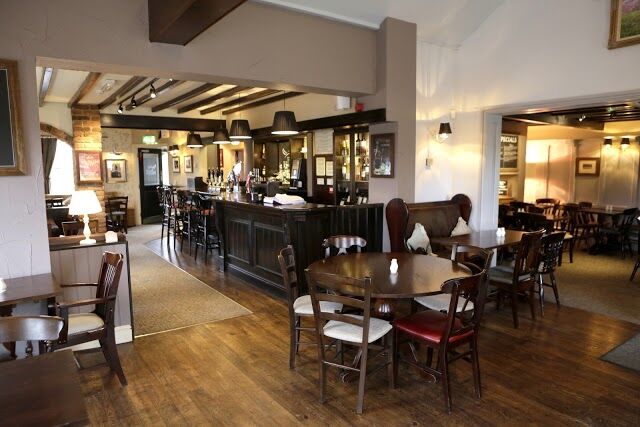 Fox & Hounds