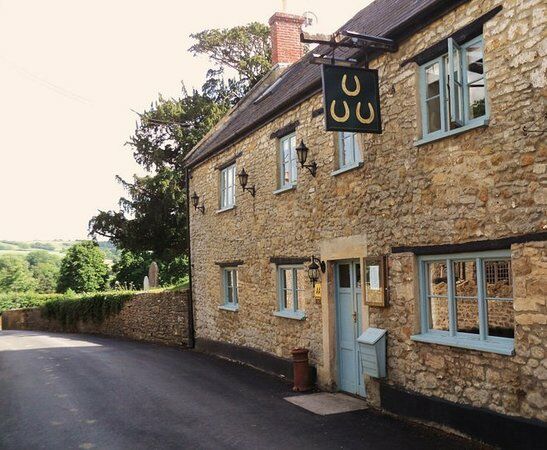 The Three Horseshoes Inn