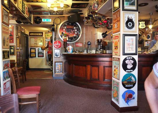Harley's Cafe