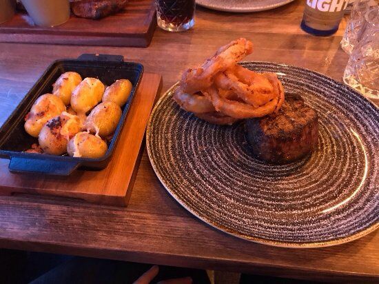 Tomahawk Steakhouse