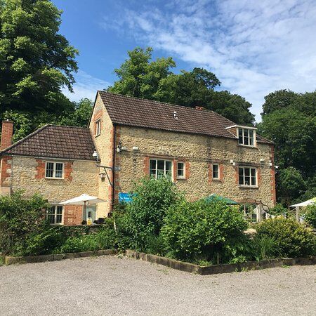 Every Cloud Arts & Crafts Tea Rooms