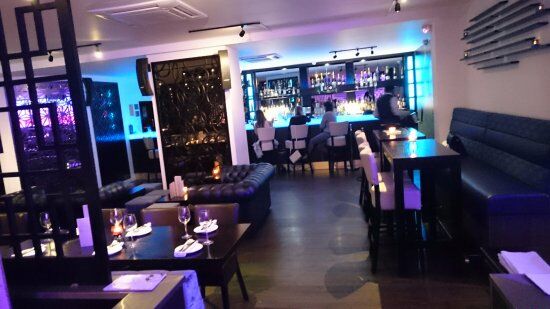 Kenzo 72 Lounge Bar & Kitchen