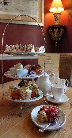 No.6 The Square Tearooms