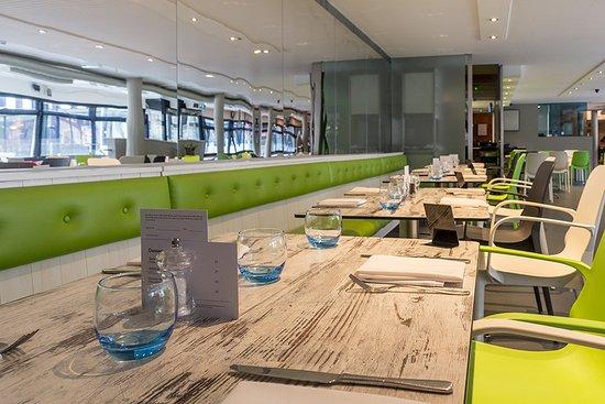 Playhouse Bar & Kitchen