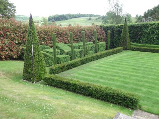 Througham Court Gardens