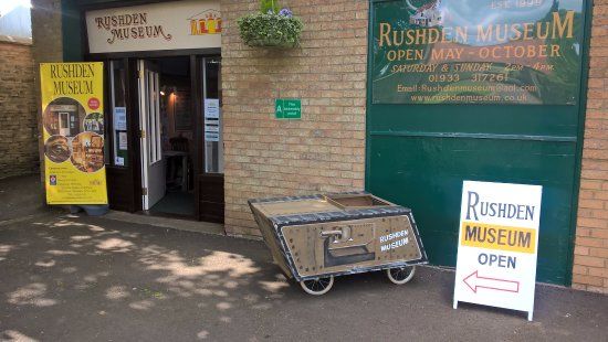 Rushden Hall and Museum