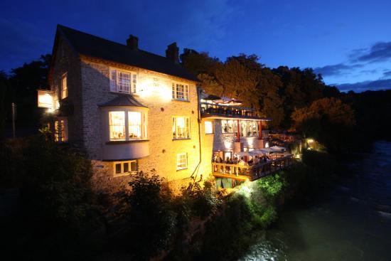 The Charlton Arms Restaurant