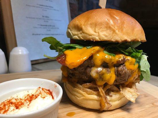Lyons' Den Gourmet Burger