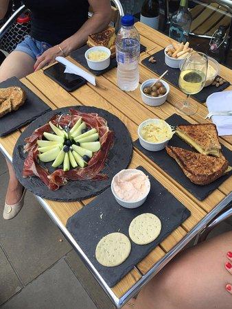 Ralph's Wine Cellar & Delicatessen