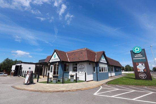 The Mons Stonehouse Pizza & Carvery