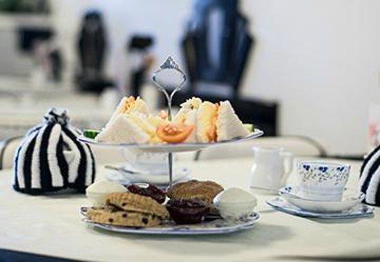Decodence Cafe