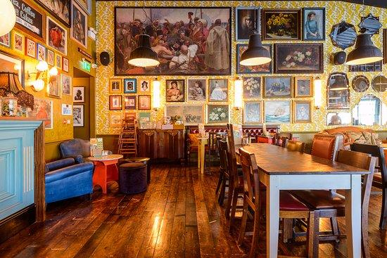 Albero Lounge