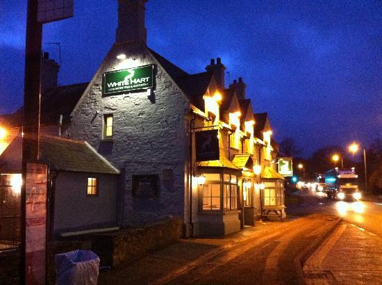 White Hart Pub with Kitchen