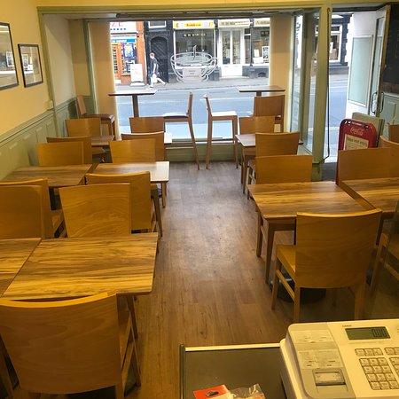 Gee's Sandwich Bar