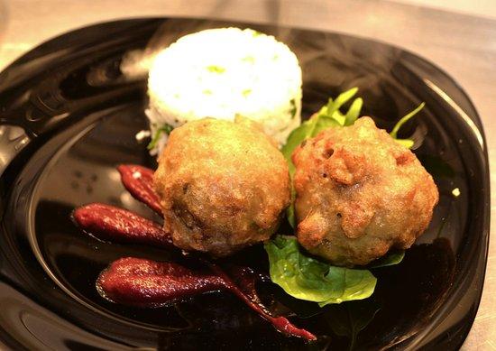 Two Wolves Kitchen