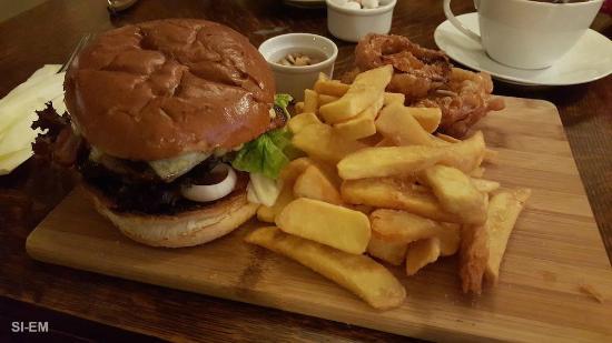 The Bowl Inn