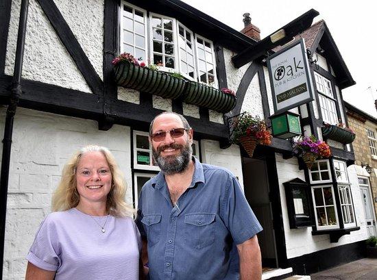 Royal Oak Pub & Kitchen