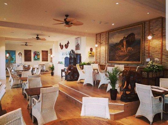 Colonial Beach Bar & Restaurant