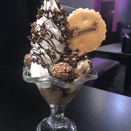 Creams Cafe