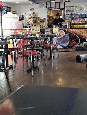 Pop Inn Cafe