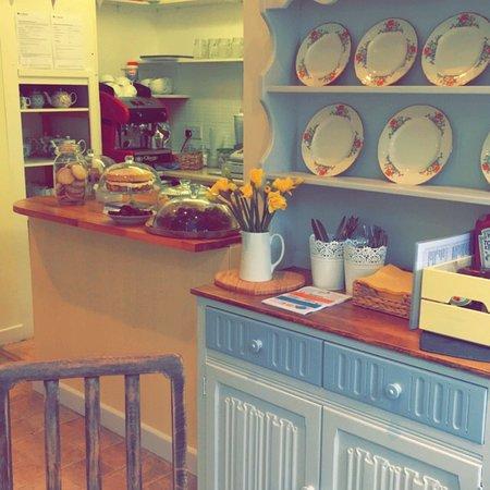 Curiositea Tearooms