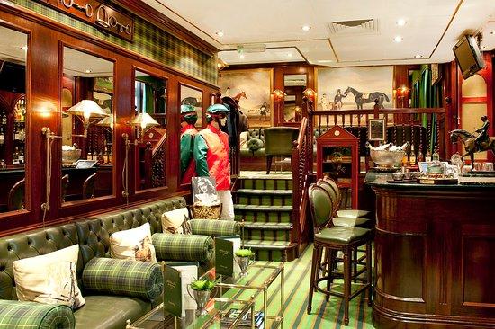 Stables Bar at The Milestone