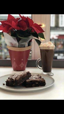 Marianne's Kitchen and Dessert Bar