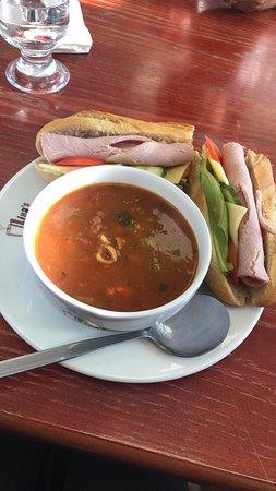 Nina's Coffee Shop