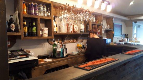 Layla's cafe and bar