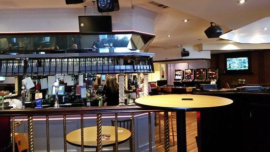 Wave Bar