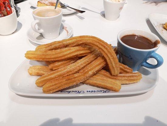 Morano's Churreria y Chocolateria