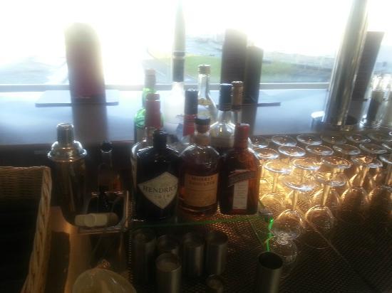 Wine and Deli Bar