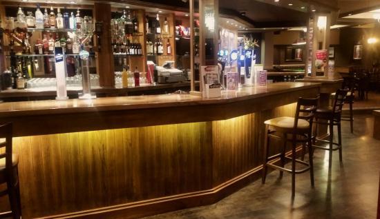 Wellies Bar