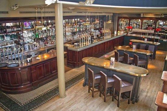 Browns Brasserie & Bar