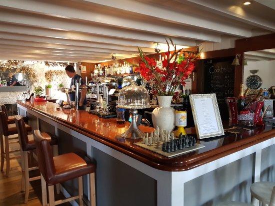 Coach & Horses Inn