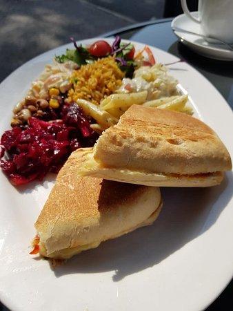 Eat at No.5