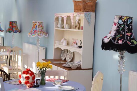 Mrs B's Lakeside Kitchen