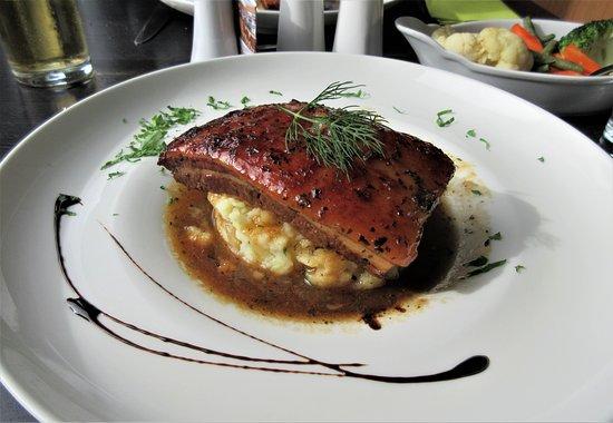 Vardar Restaurant