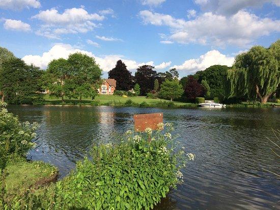 The Bull at Streatley
