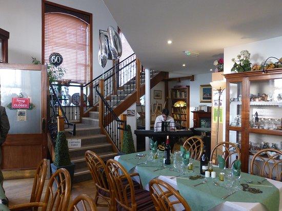 Henry's Cafe Bookshop & Antiques