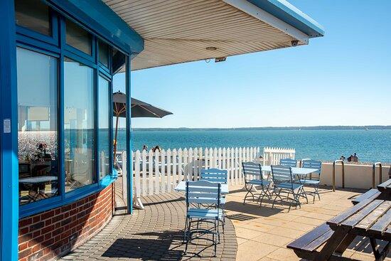 Leons Bistro on the Waterfront