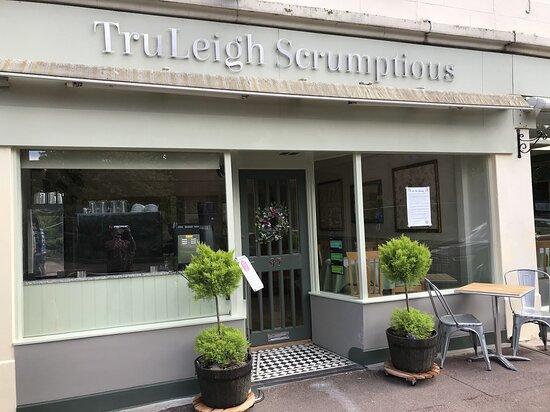 TruLeigh Scrumptious