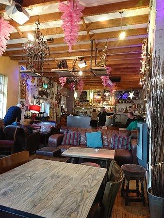 Chang Thai Bar & Restaurant