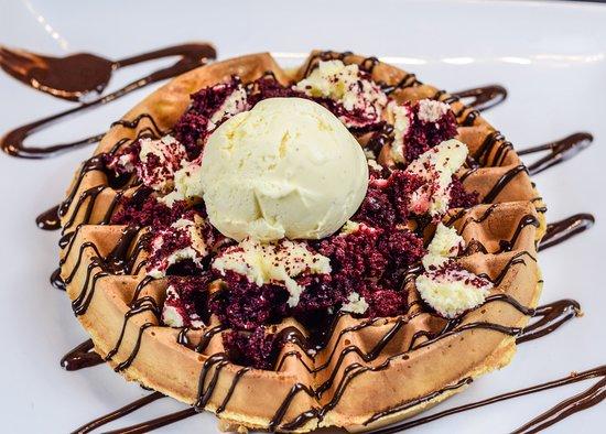 Creams Cafe