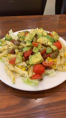 Henry's Bistro Cafe
