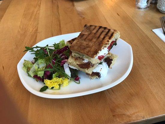 Murrays Cafe & Deli