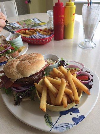 Delphine's Diner