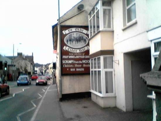 Ye Olde Cider Bar